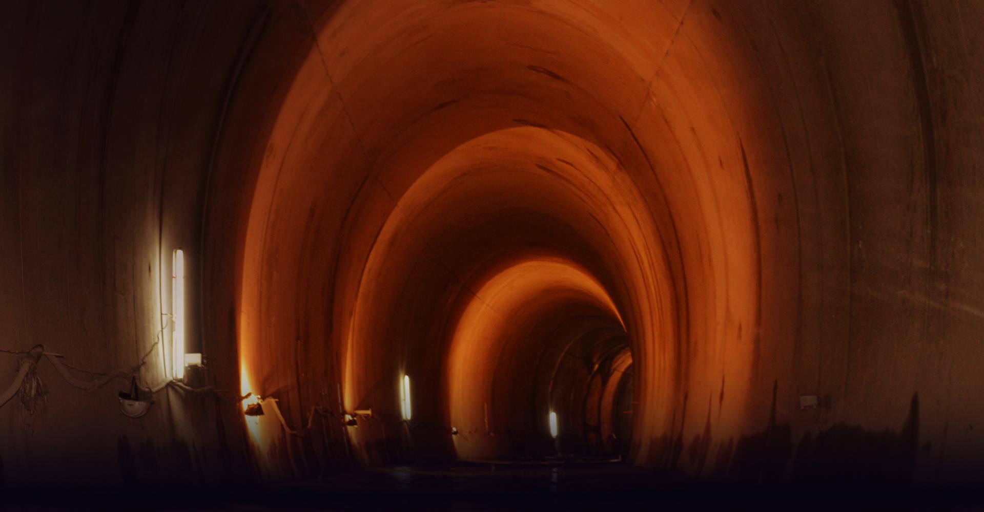 B.G. Tunnels à ligne unique sur la section Katra-Laole dans le cadre du projet USBRL, J&amp;K, Inde 