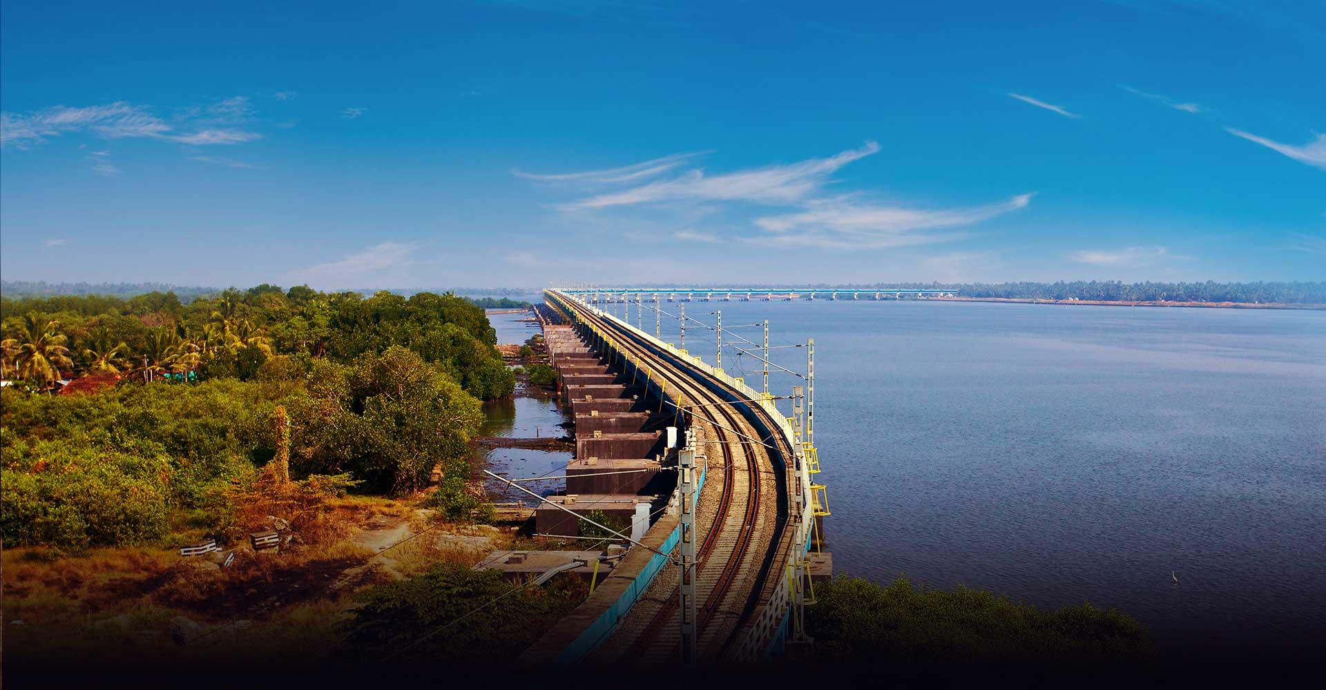 バジャルパダム鉄道<br/>橋、インド