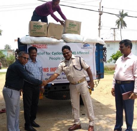 Gopalpur and Kolkata Metro sites shared food items and other essentials with those hit by Cyclone Fani in Odisha