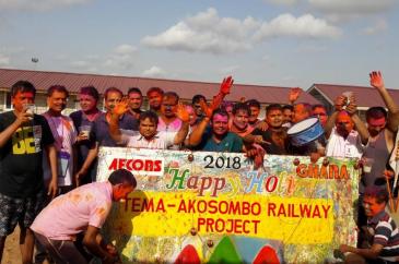 Celebración de Holi en Ghana.